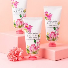 Крем для рук с цветами лотоса Jigott Secret Garden Lotus Hand Cream